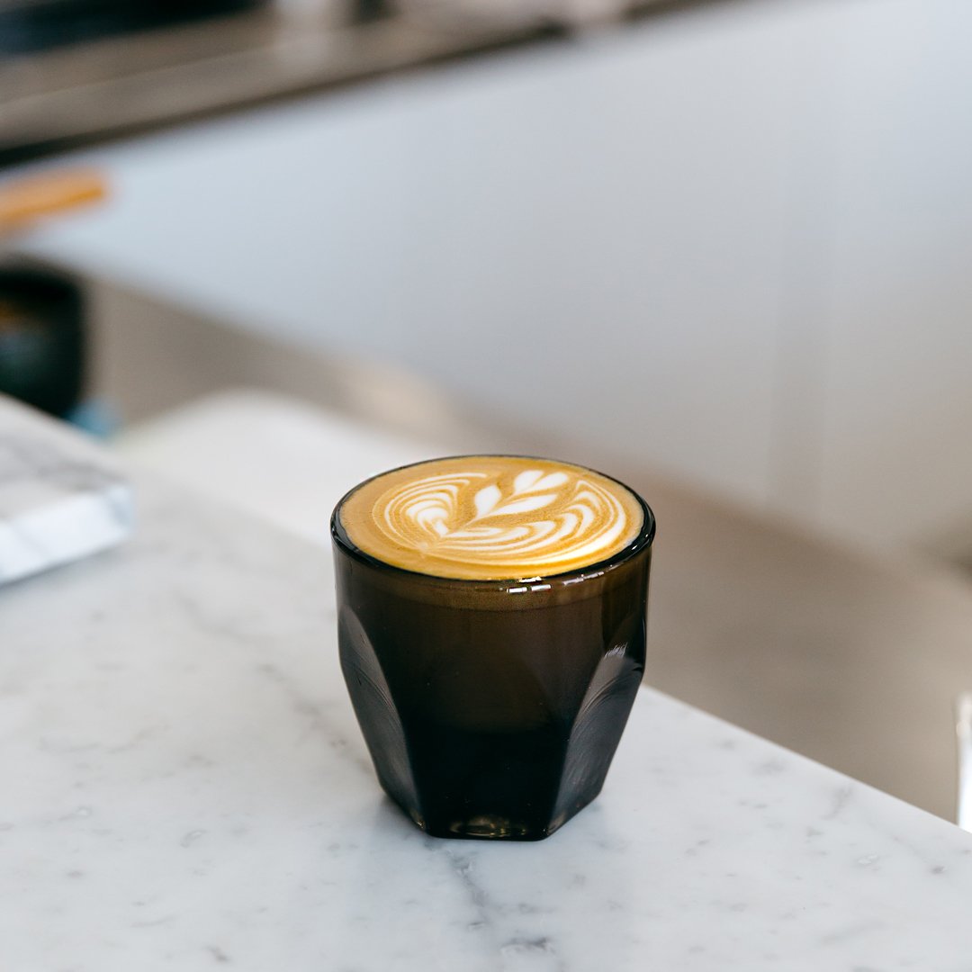 VERO 4.25oz Cortado Glass Smoke - فولت VOLT