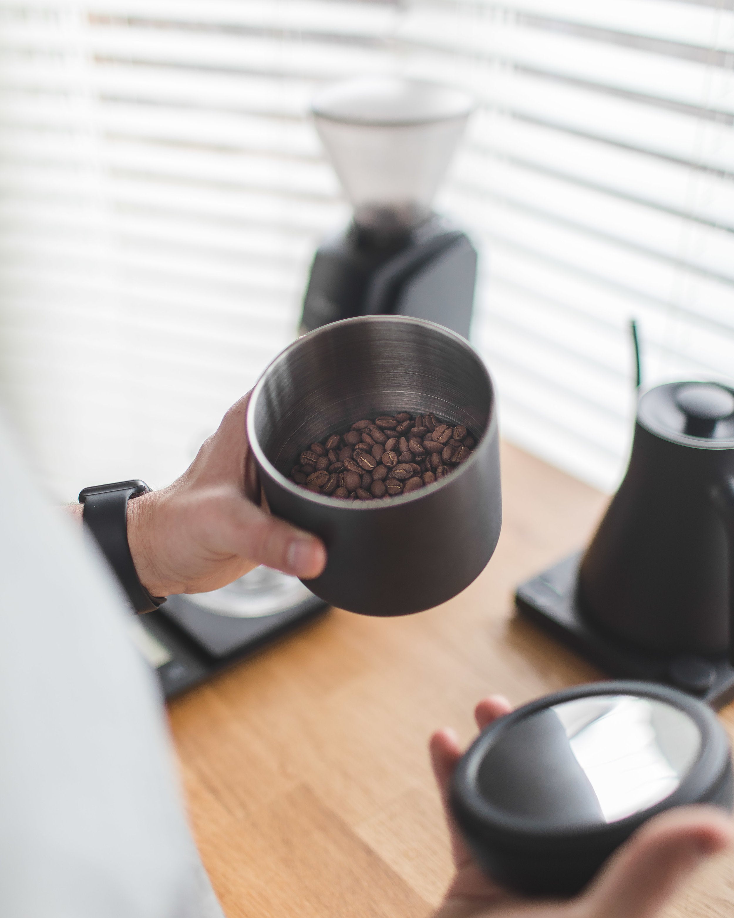 Fellow Atmos Vacuum Canister, Matte Black Stainless steel, 0.7L - فولت VOLT