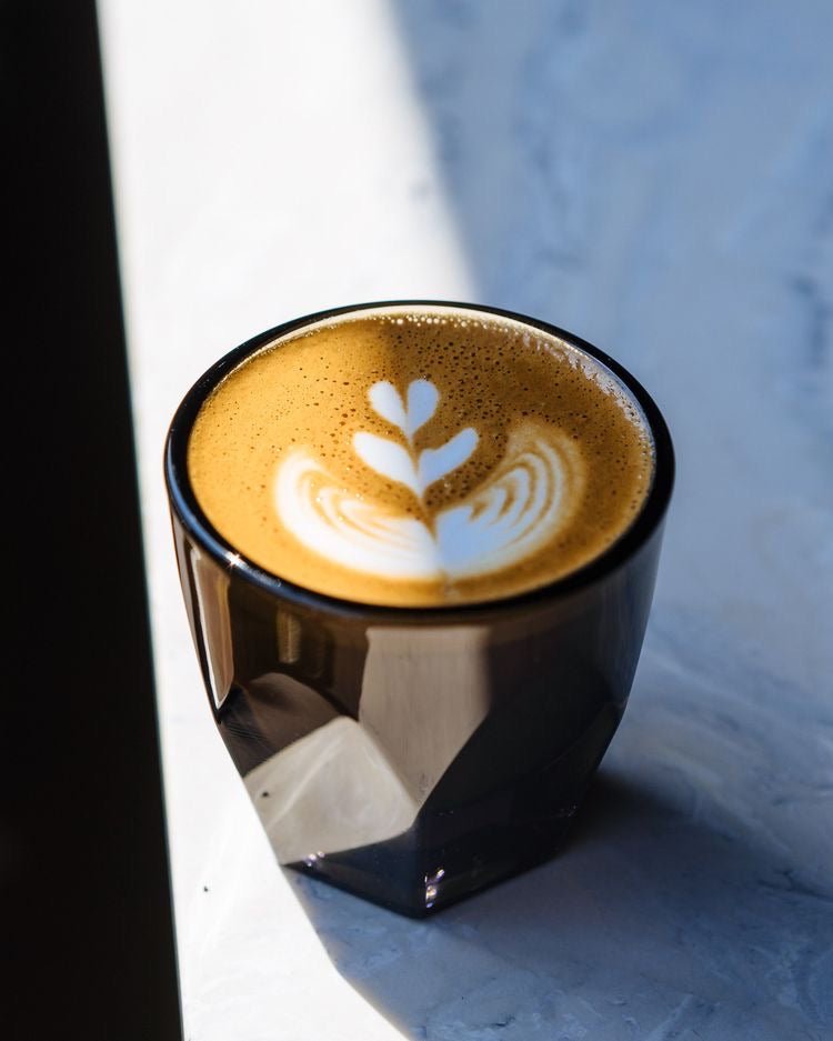 VERO 4.25oz Cortado Glass SmokeCortado Glassفولت VOLT