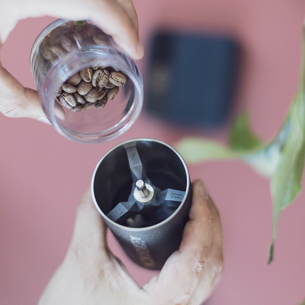 Comandante MK4 Nitro Blade Coffee Grinder Liquid AmberCoffee Grindersفولت VOLT