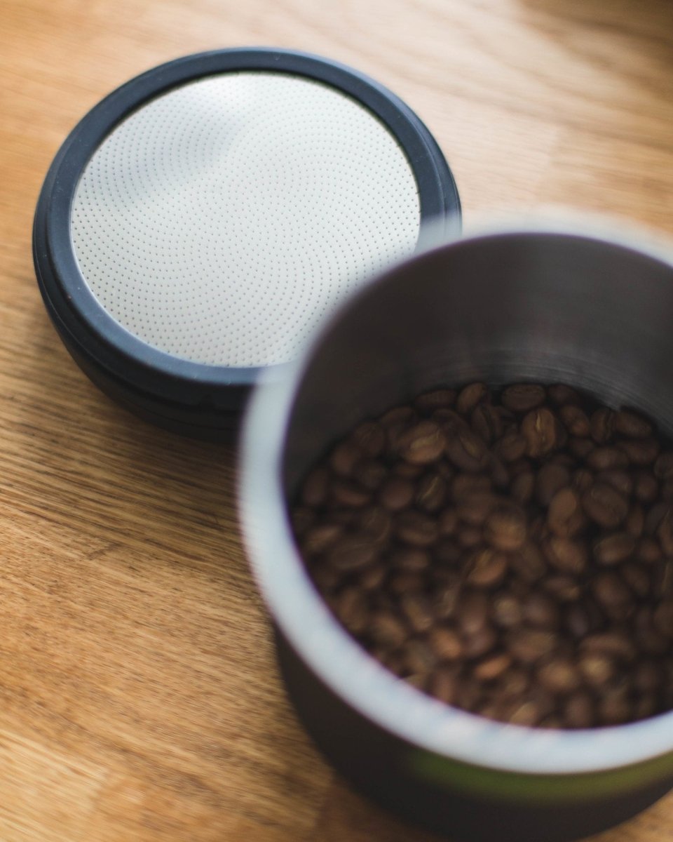 Fellow Atmos Vacuum Canister, Matte Black Stainless steel, 0.7LCoffee Canisterفولت VOLT