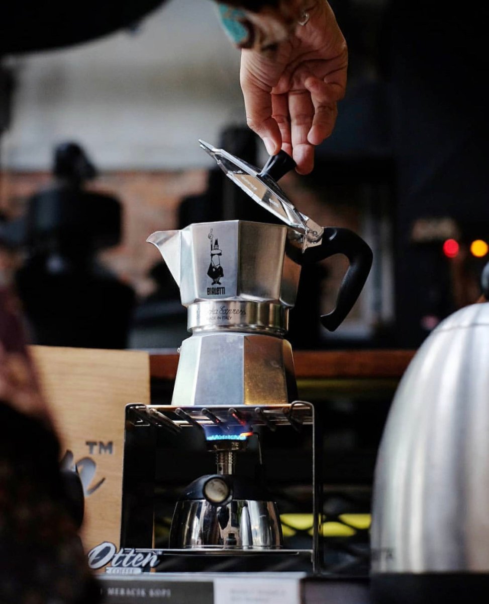 Moka Express 3 cupMoka Expressفولت VOLT